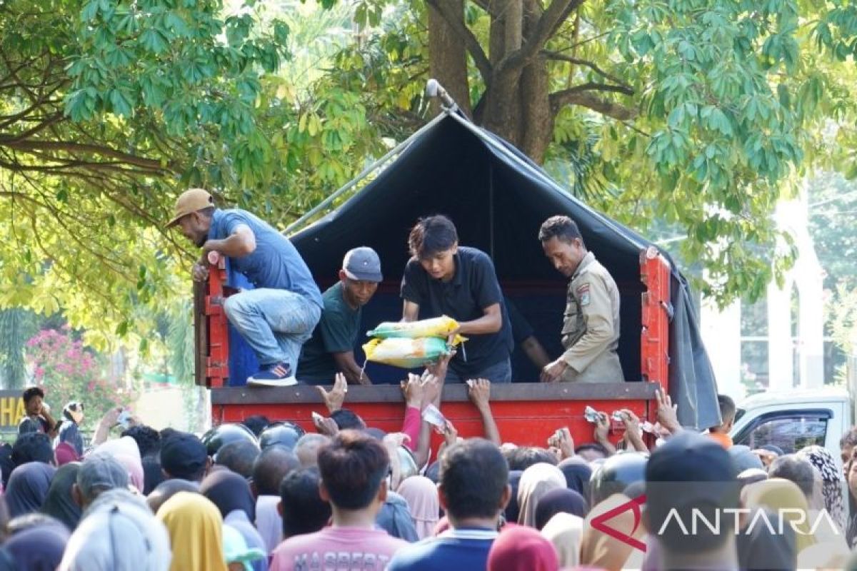 Pemerintah Kota Bima gelar pasar murah guna tekan inflasi