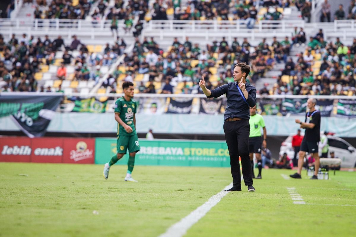 Liga 1: Persebaya Surabaya gulung PSS Sleman