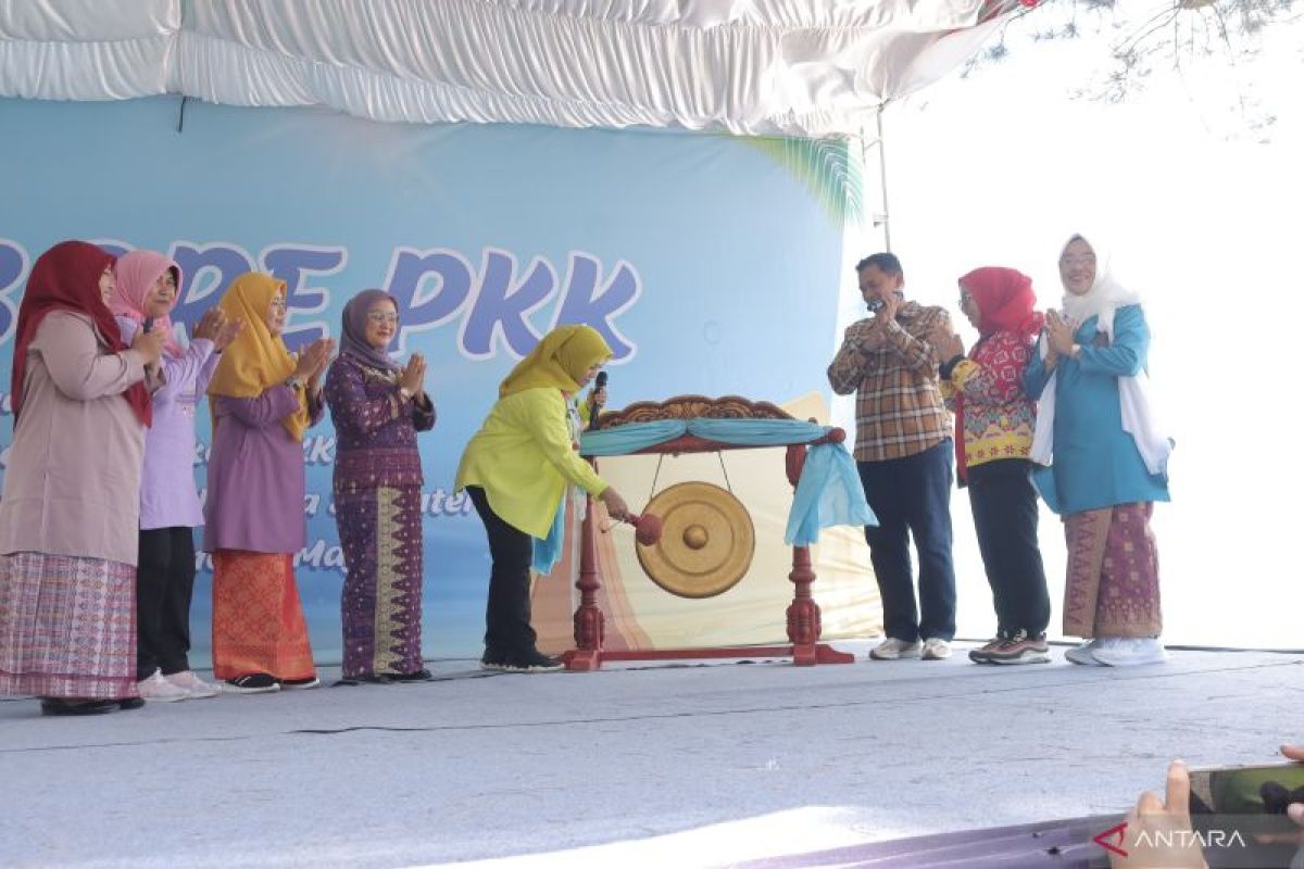 Safriati Safrizal harapkan peserta lomba parade budaya tampilkan yang terbaik di kancah nasional