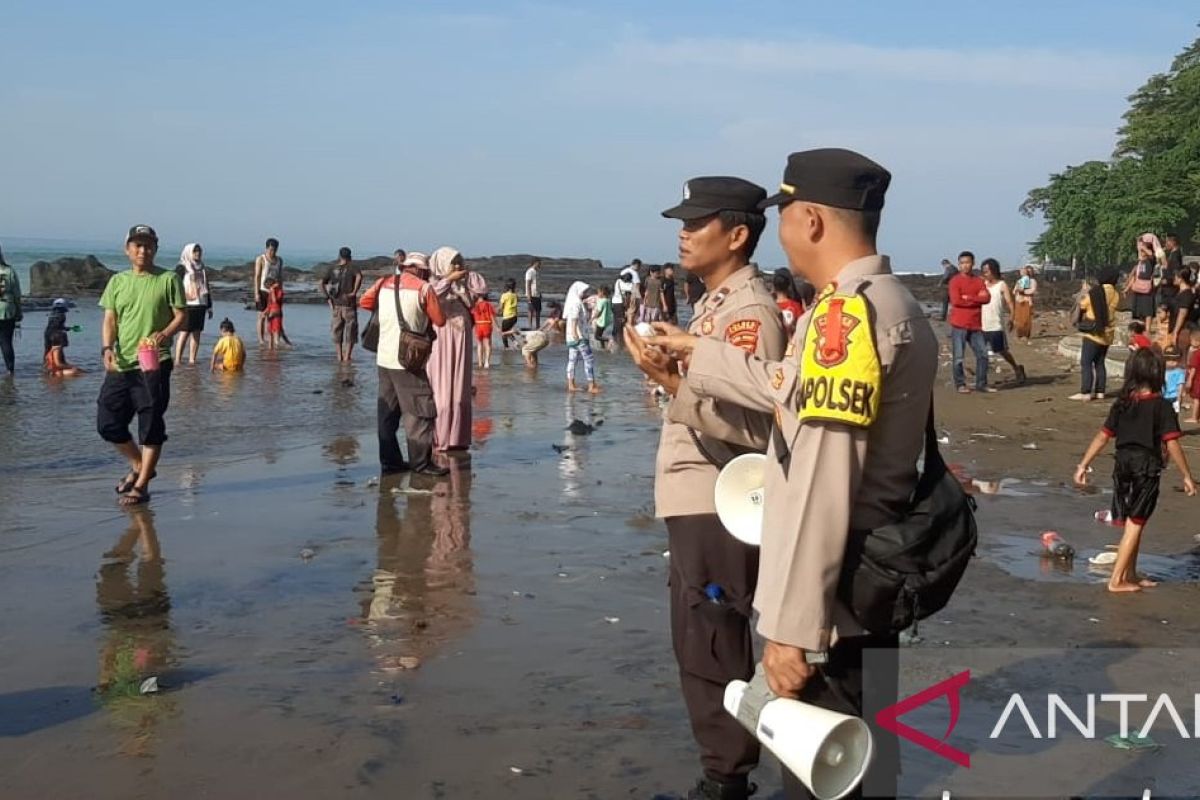 Satpolairud tingkatkan pengawasan wisatawan di objek wisata pantai selatan Sukabumi