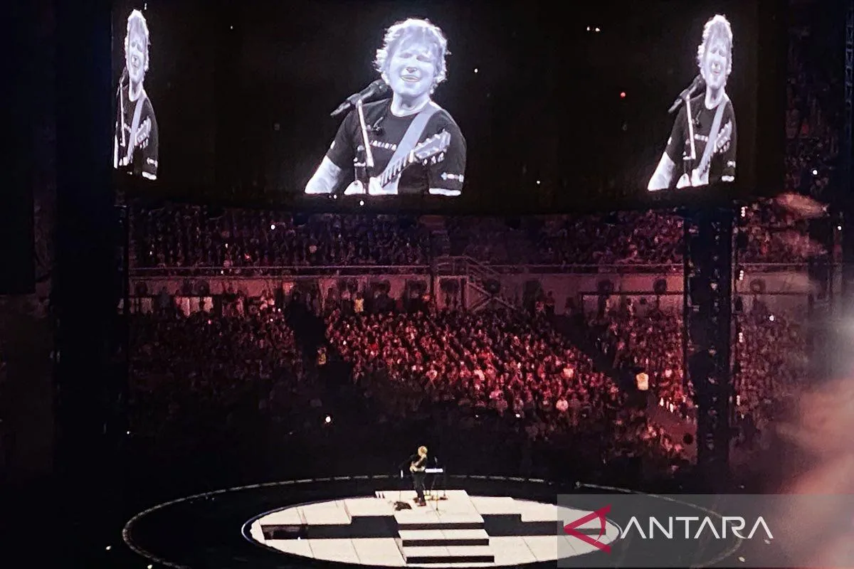 Kenali jenis visa terbaru yang digunakan Ed Sheeran saat konser ke Indonesia