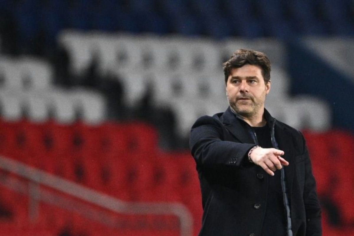 Fans Chelsea sebut nama Mourinho saat serukan pecat Pochettino