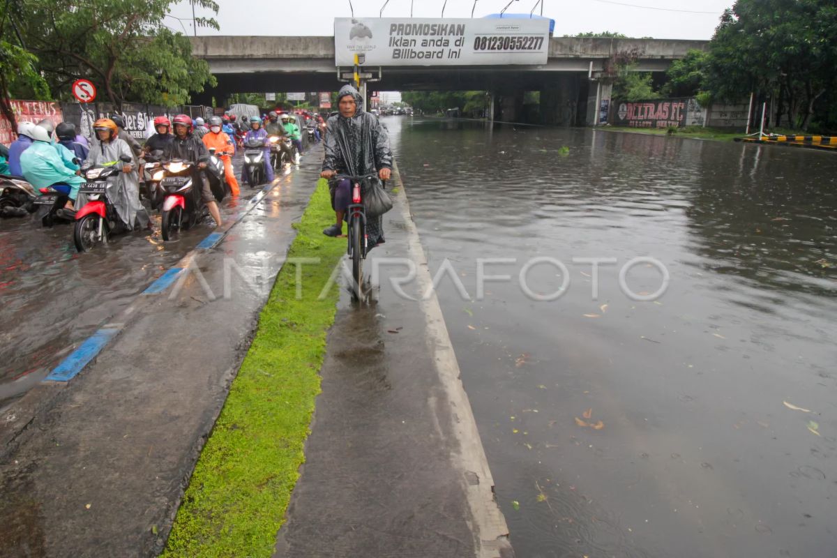Sumatera Selatan dan sebagian besar wilayah Indonesia kembali berpotensi hujan lebat