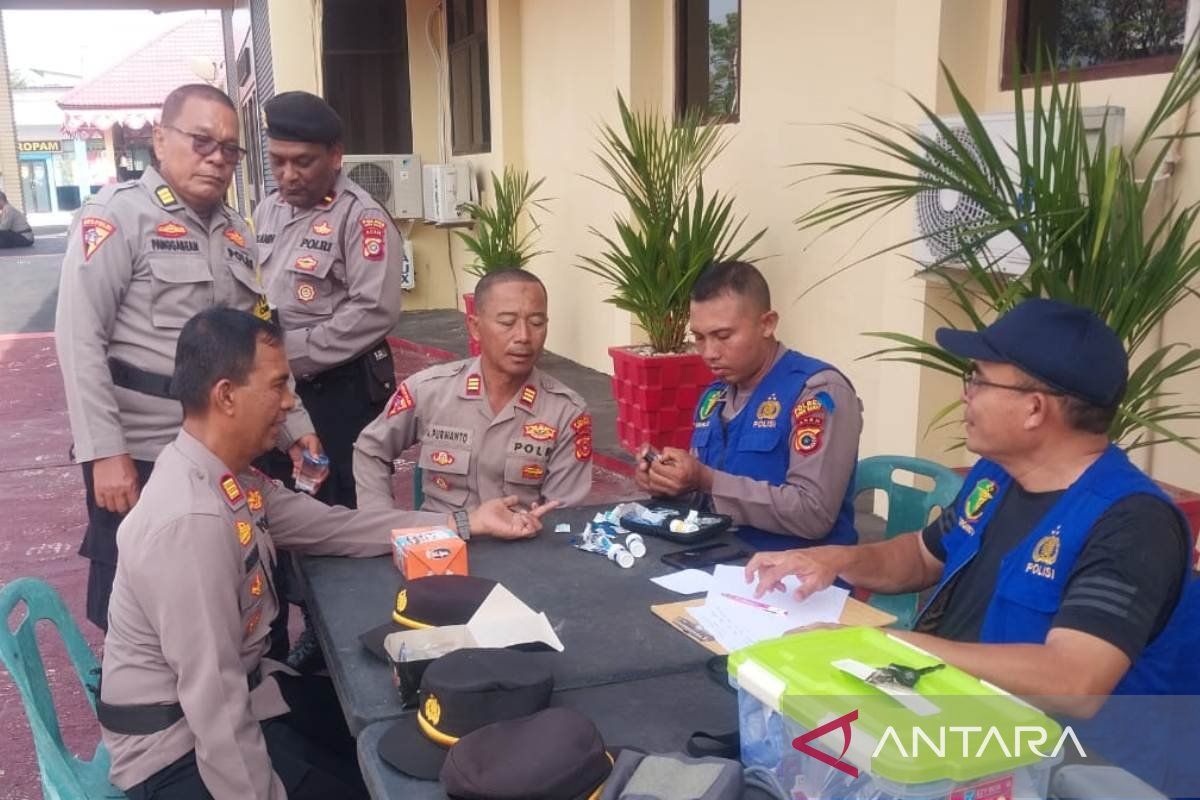 Polres Aceh Barat periksa kesehatan personel jelang operasi keselamatan