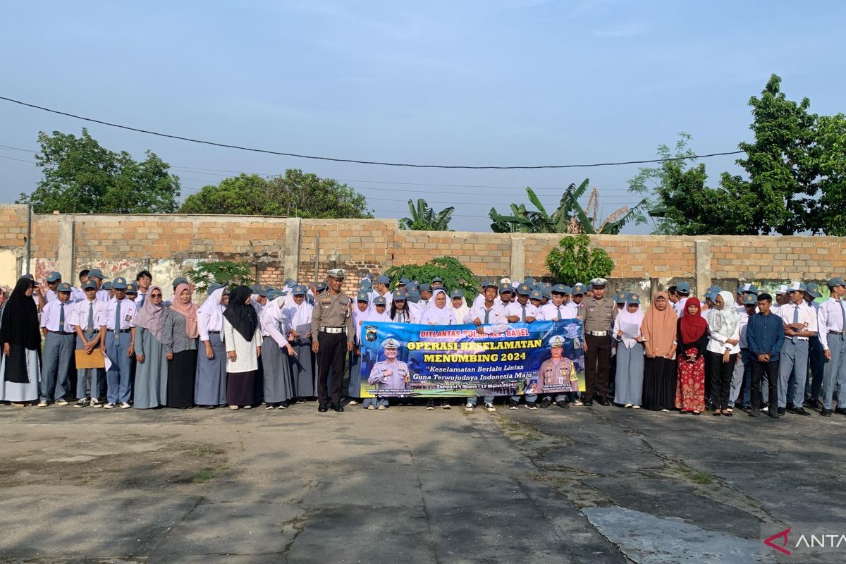 Dit Lantas Polda Babel beri sosialisasi dan edukasi di SMK PGRI Pangkalpinang pada