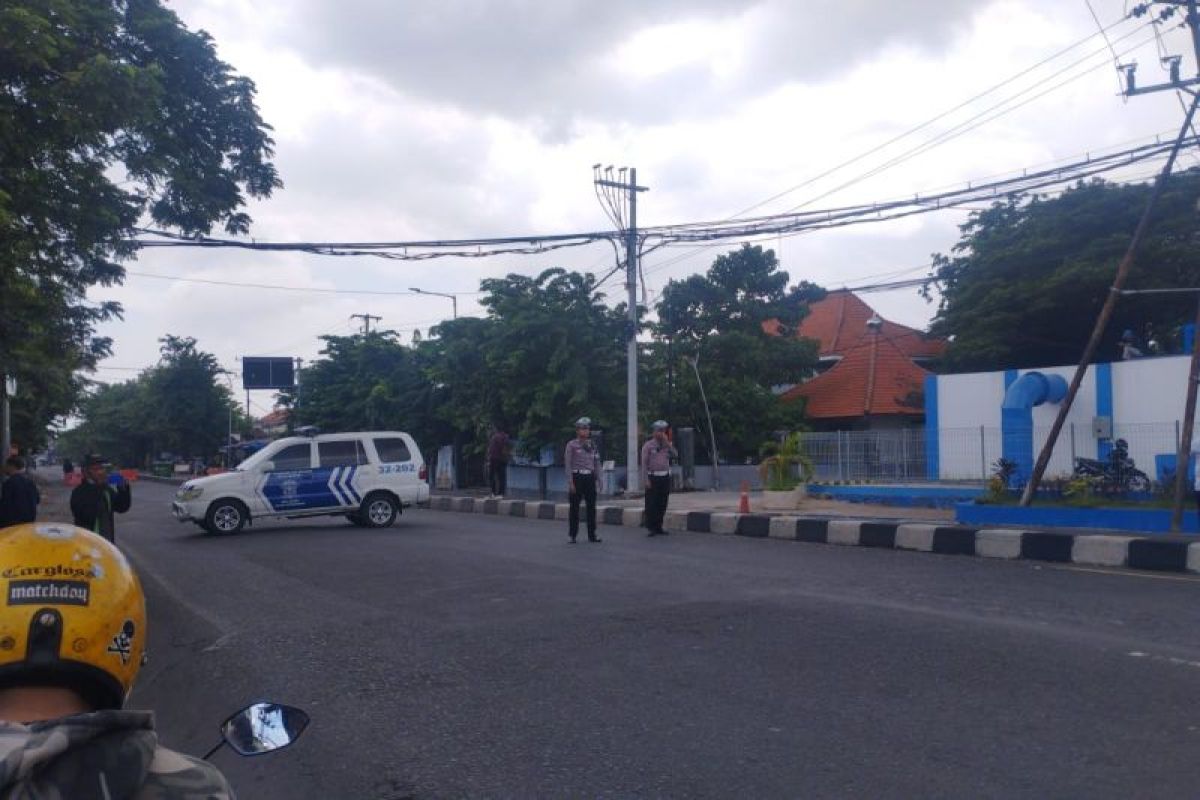 Terjadi ledakan di markas Brimob Surabaya