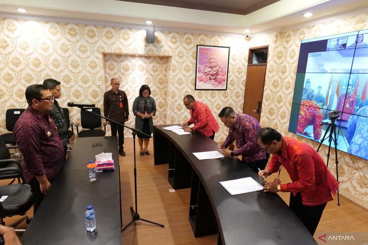 Lakukan penyegaran, Bupati Tabanan promosi dan rotasi sejumlah pejabat