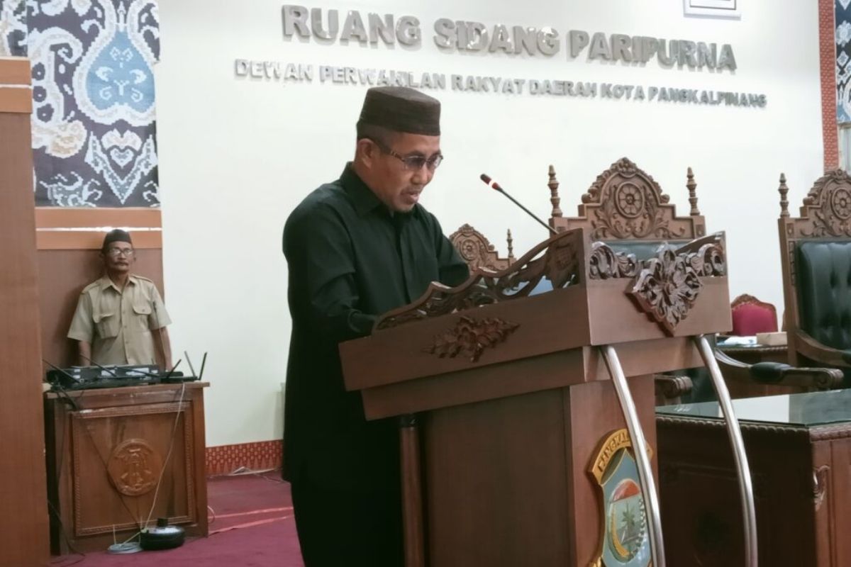 Tujuh Fraksi DPRD Pangkalpinang setujui tiga Raperda