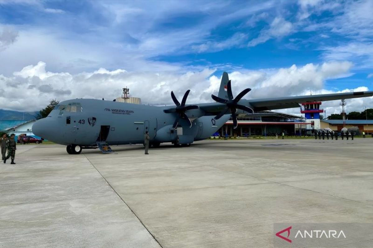 TNI AU uji pendaratan C-130J Super Hercules di Wamena