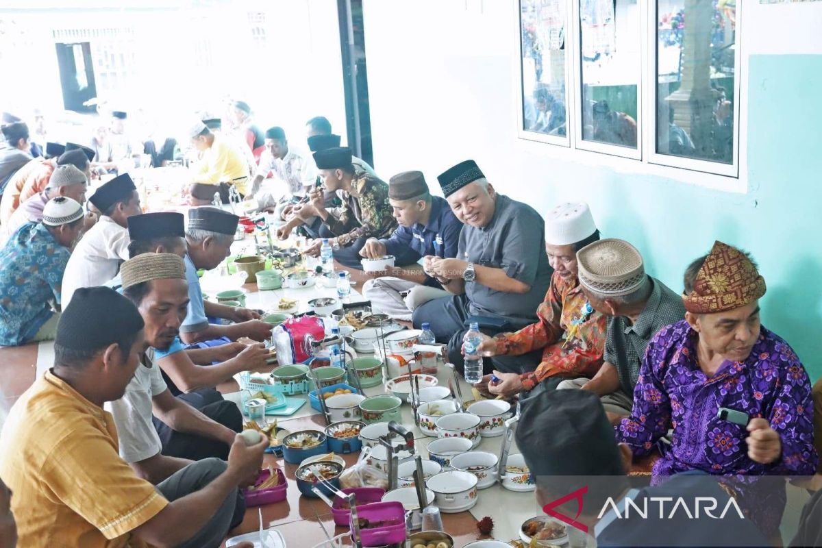 Pemkab Bangka Barat ajak warga pertahankan tradisi sambut Ramadhan