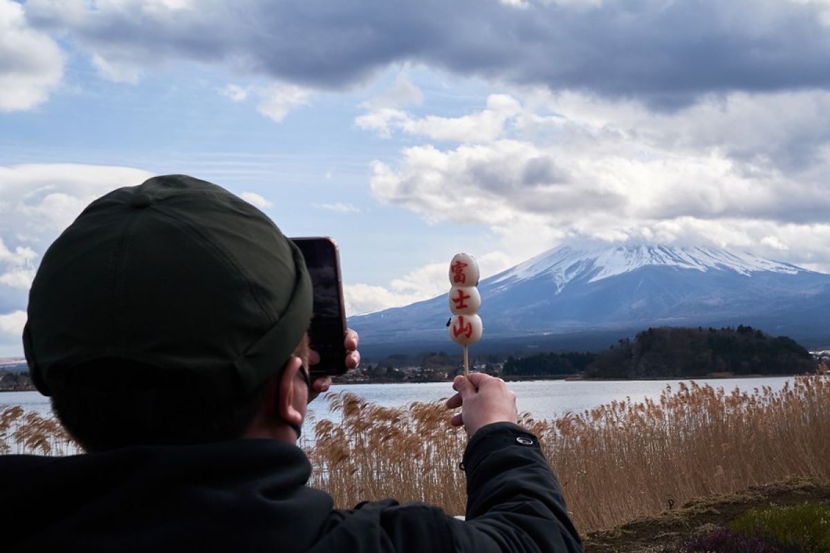 Jepang akan pungut biaya masuk 2.000 yen dari pendaki Gunung Fuji