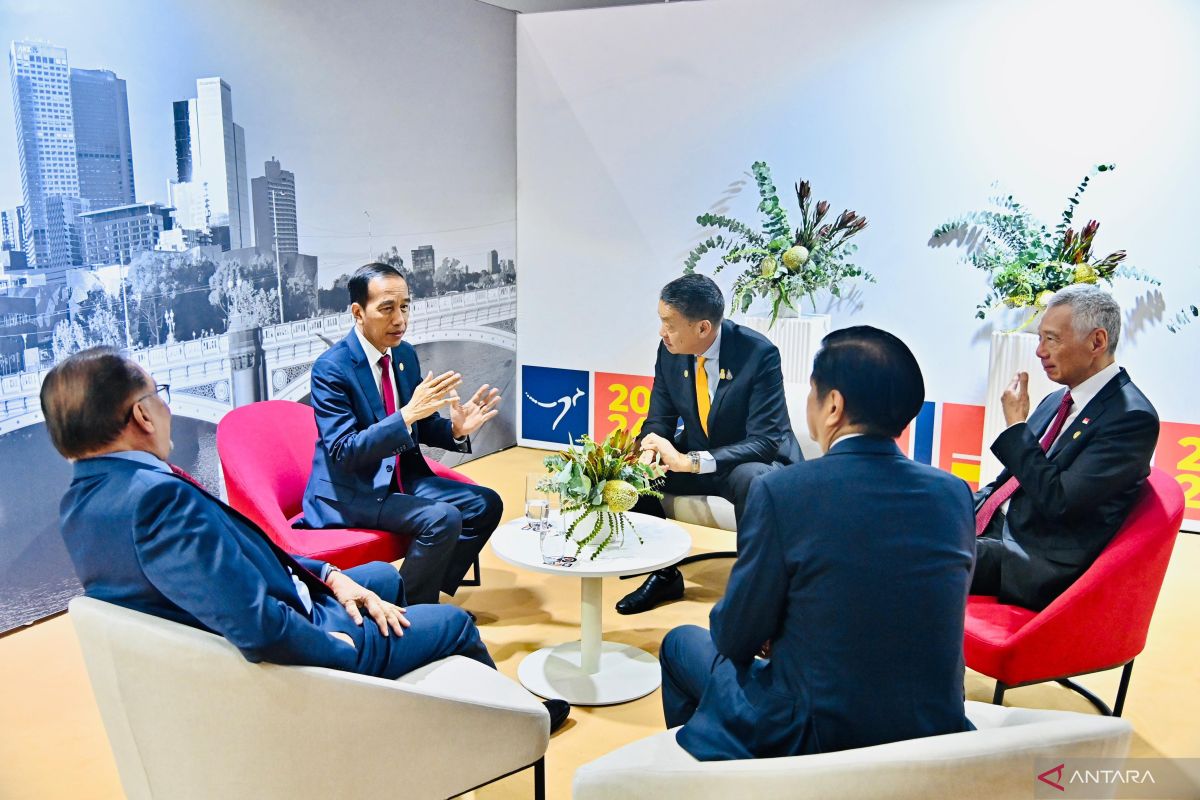 Presiden Jokowi-pemimpin negara lain bincang santai di Australia