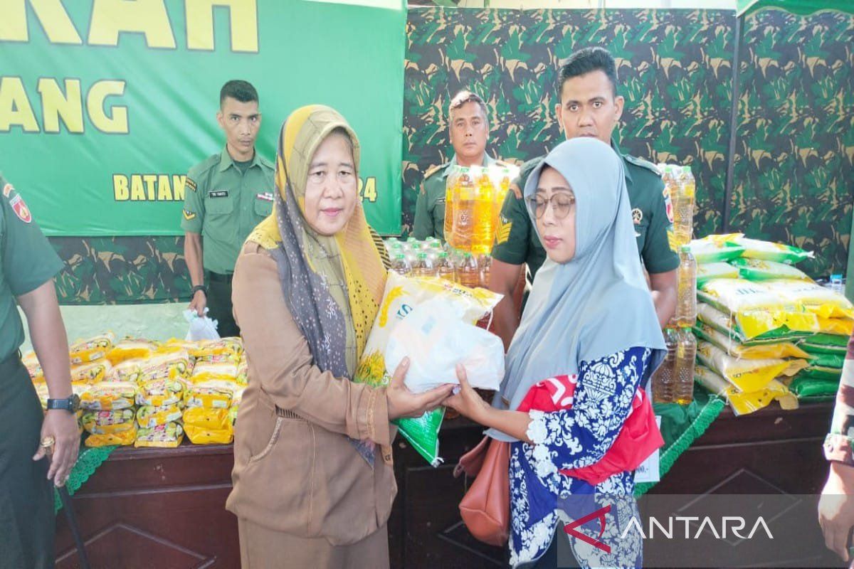 Pemkab Batang-Bulog selenggarakan operasi pasar murah  di 10 titik