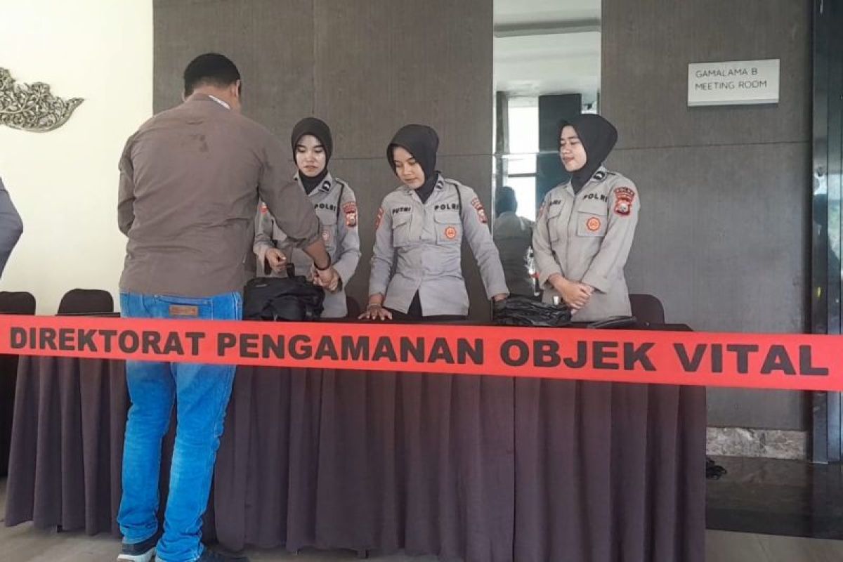 Ricuh, Polda Malut ingatkan semua pihak jaga keamanan saat Pleno KPU