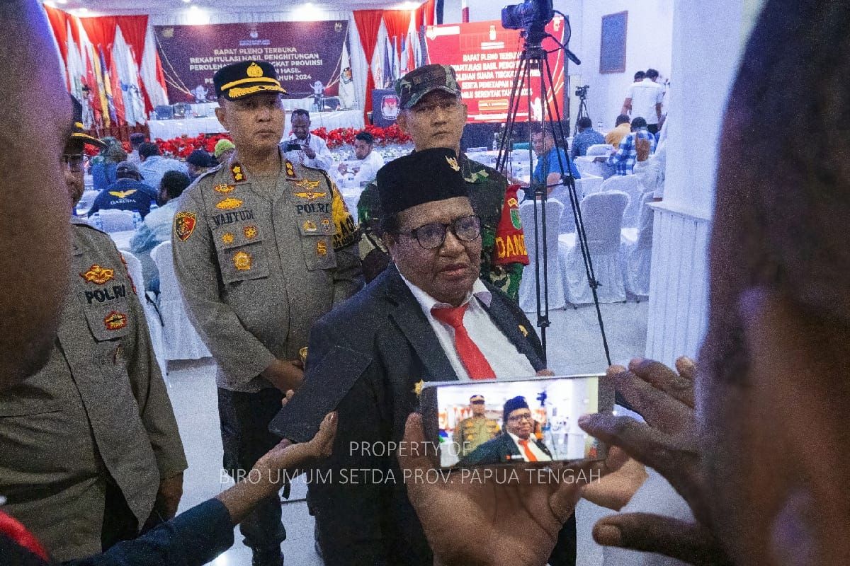 Gubernur Papua Tengah ajak warga jaga keamanan di perhitungan suara