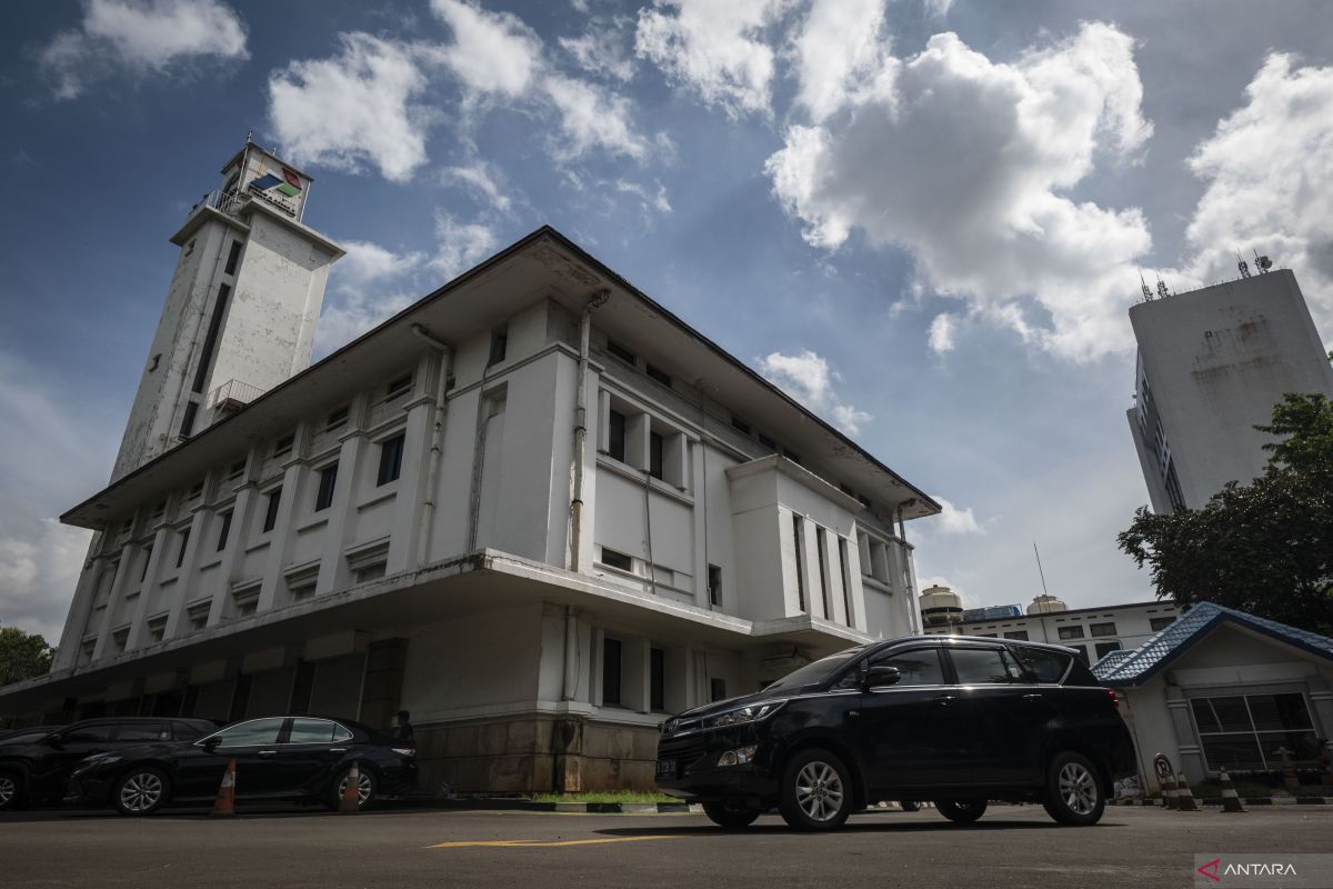 Indonesia's ministry seeks investors for state assets in Jakarta