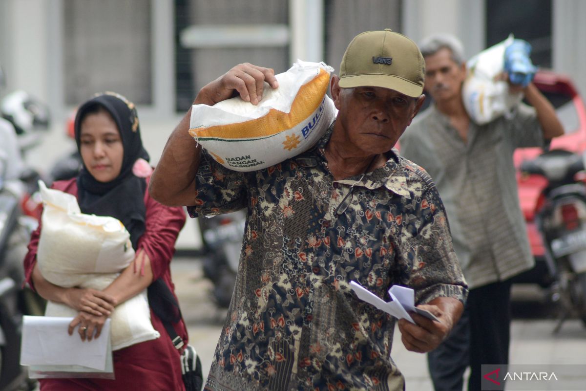 Indonesia targets efficient social assistance by 2025 shift