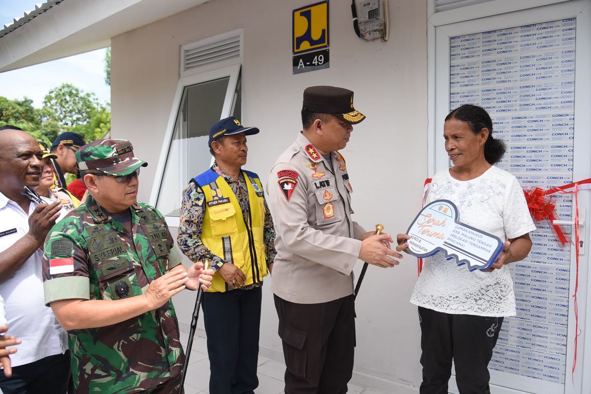 Pemerintah rampungkan pembangunan 50 rumah khusus warga Kariuw Maluku