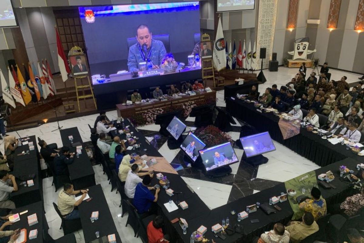 16 KPU kabupaten/kota di Sumsel serahkan rekap hitung suara, KPU Palembang disusulkan