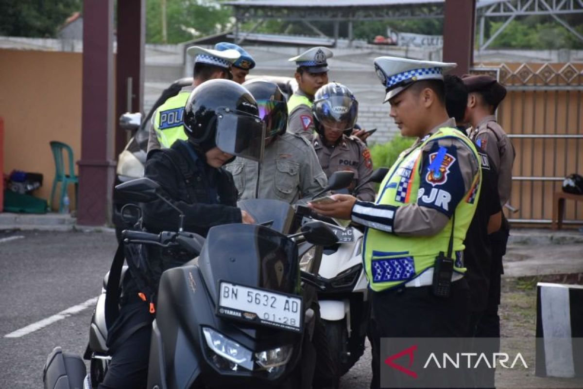 Hari ketiga OKM 2024, Ditlantas Polda Babel sasar kelengkapan kendaraan personel