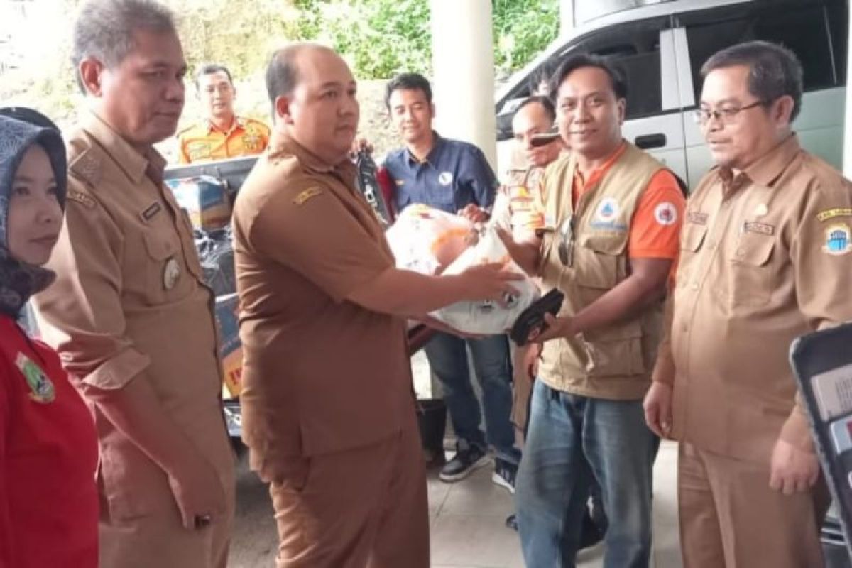 BPBD Lebak salurkan bantuan logistik bagi korban longsor