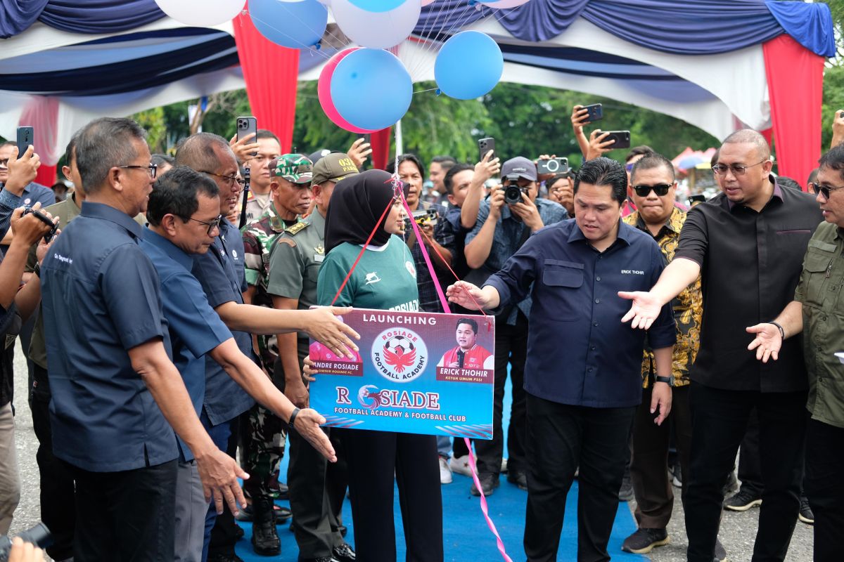 Manajemen Semen Padang sambut baik kehadiran Rosiade Football Club dan Rosiade Football Academy