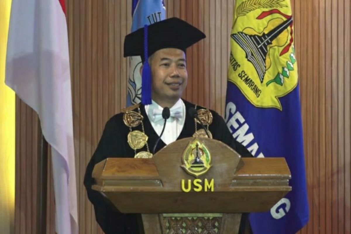 Mewisuda 1.044 lulusan, Rektor: USM bekali enam nilai penting