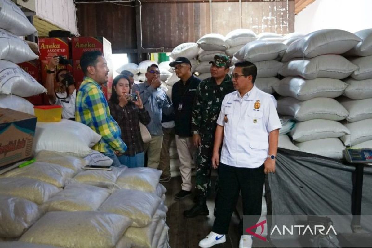 Banjarmasin Mayor says rice stock safe for two months