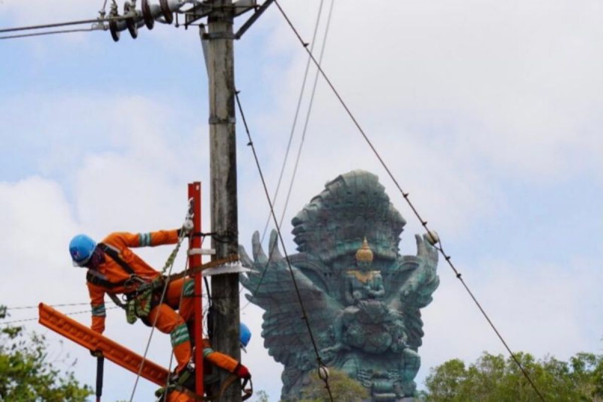 PLN: Pasokan suplai listrik di Bali turun saat Nyepi