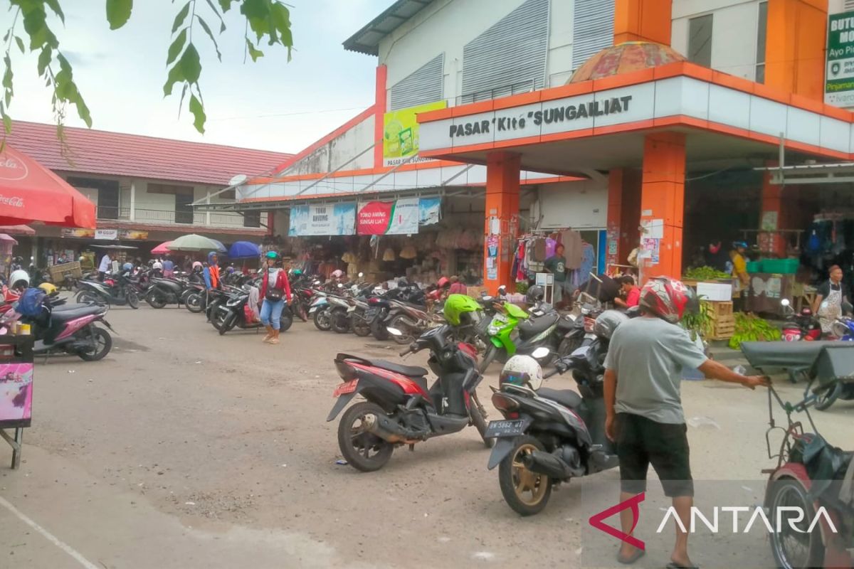 Pemkab Bangka tata PKL pasar tradisional Sungailiat