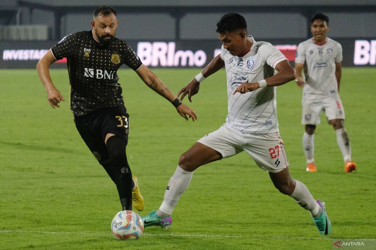 Liga 1: Arema FC bidik angka lawan Persebaya Surabaya