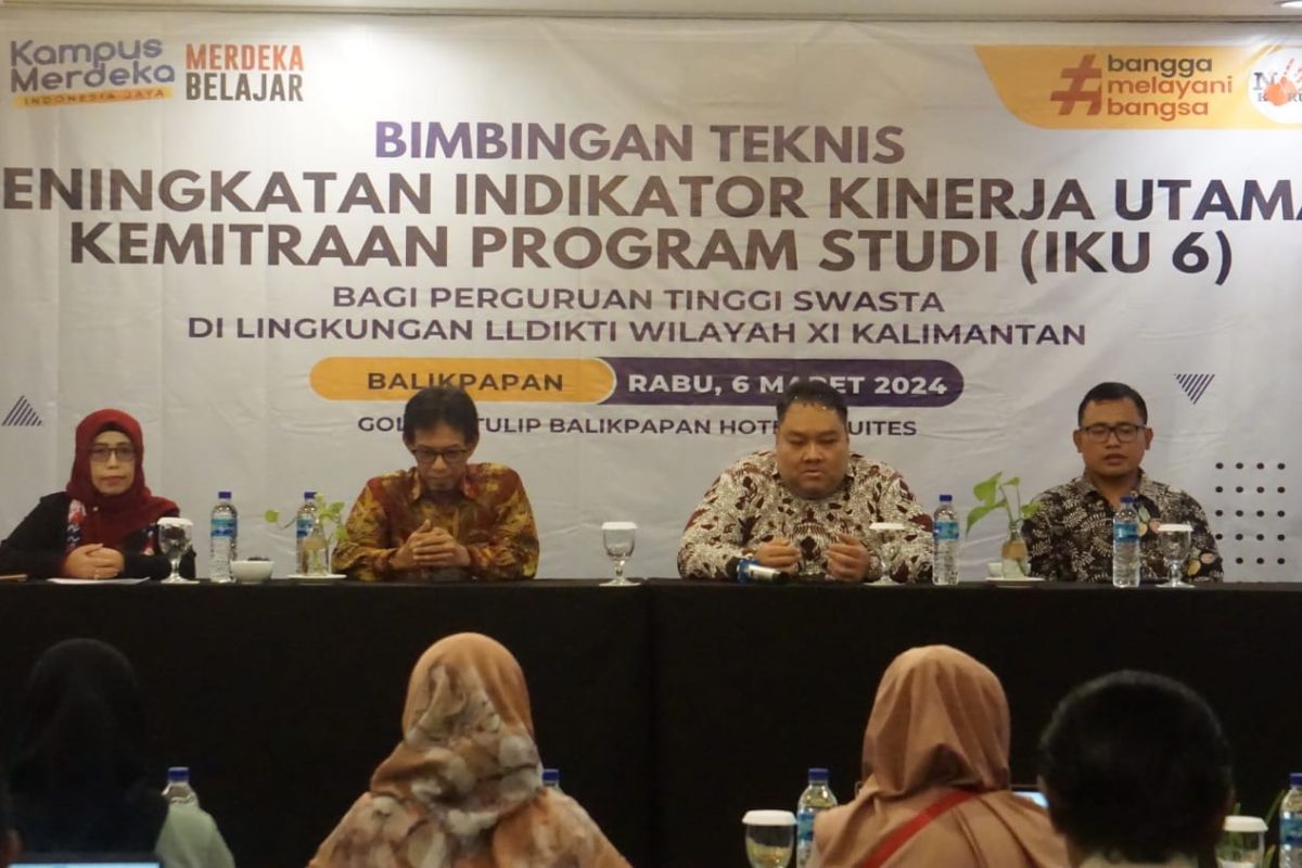 LLDIKTI XI laksanakan Bimtek IKU 6 bagi PTS se-Kalimantan