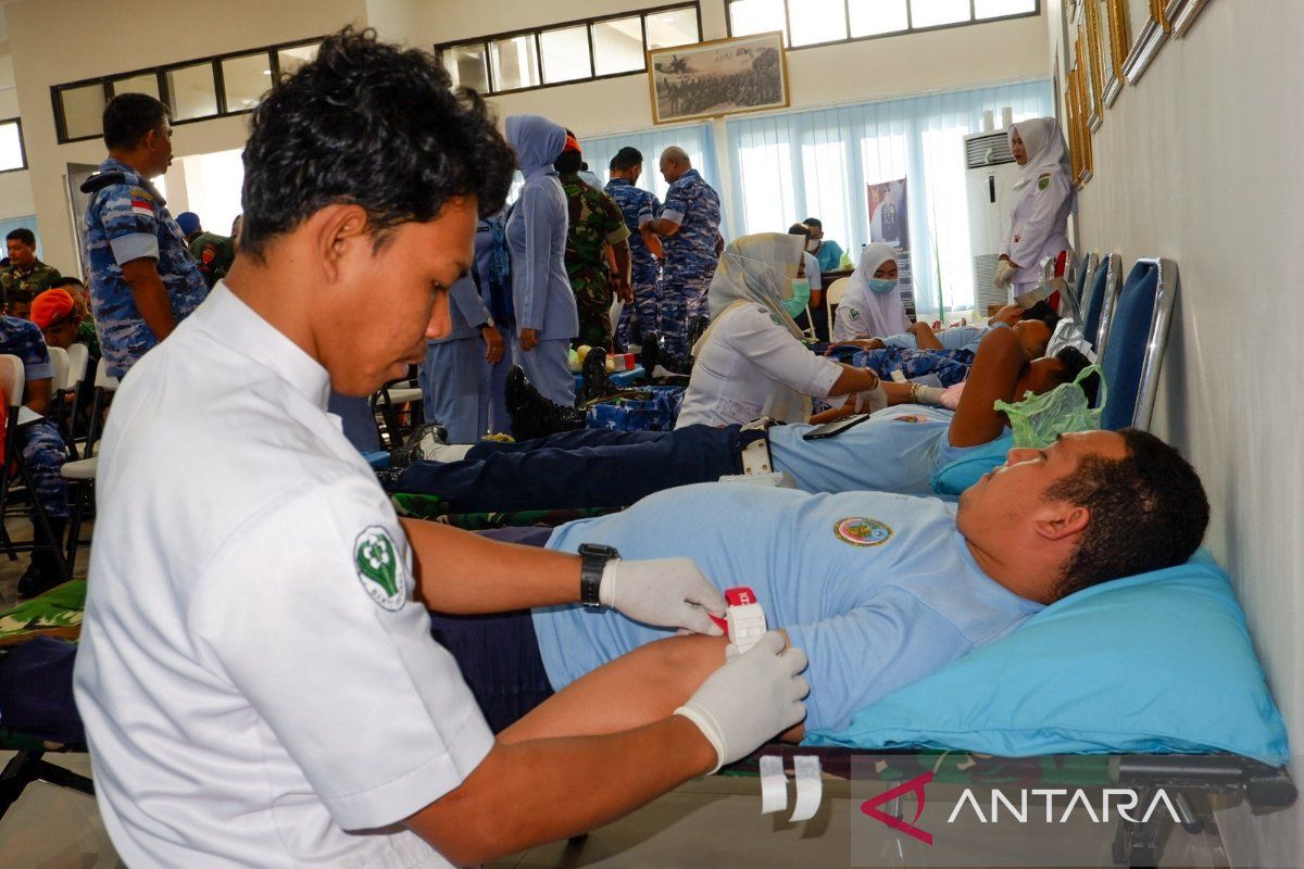 Lanud RSA Raden Sadjad Natuna gelar donor darah sambut HUT ke-78