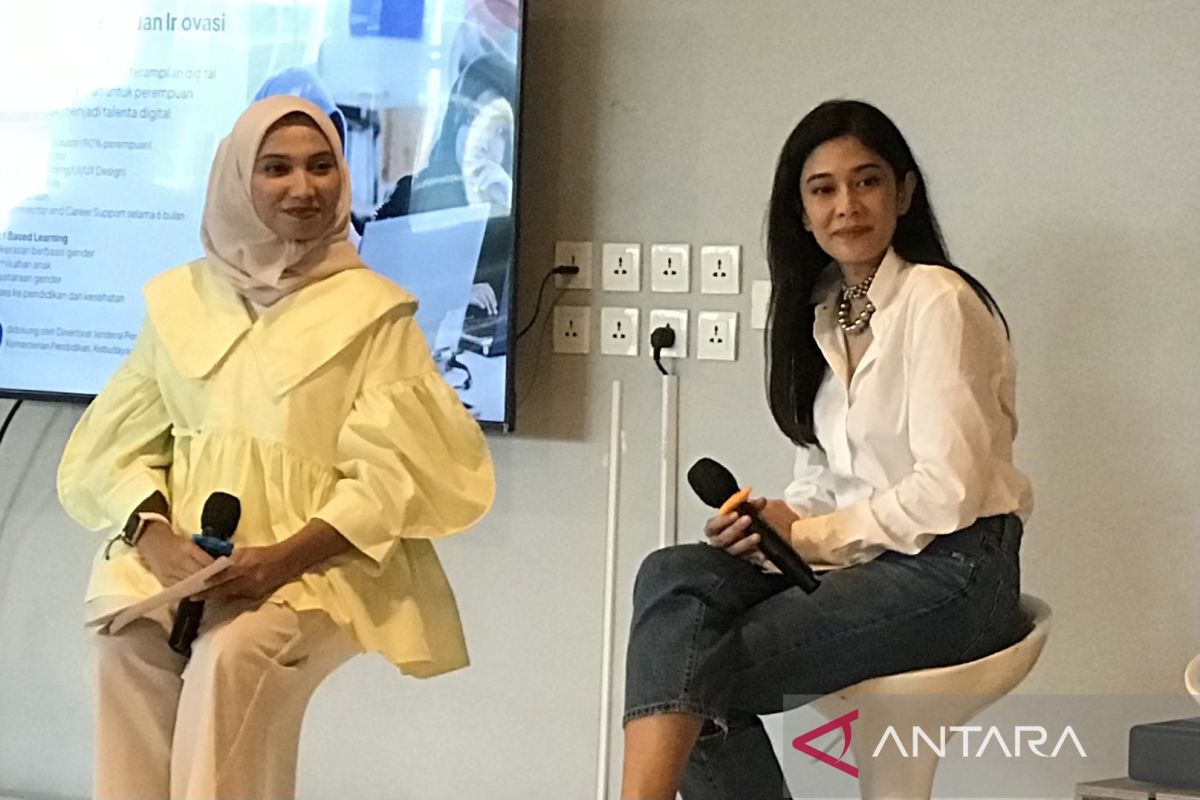 Dian Sastro ungkap pentingnya dukungan setara bagi anak perempuan