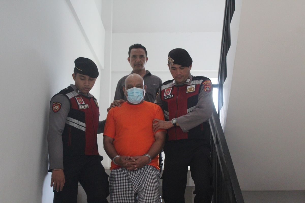 Polisi tangkap pencuri barang penumpang di Bandara Ngurah Rai