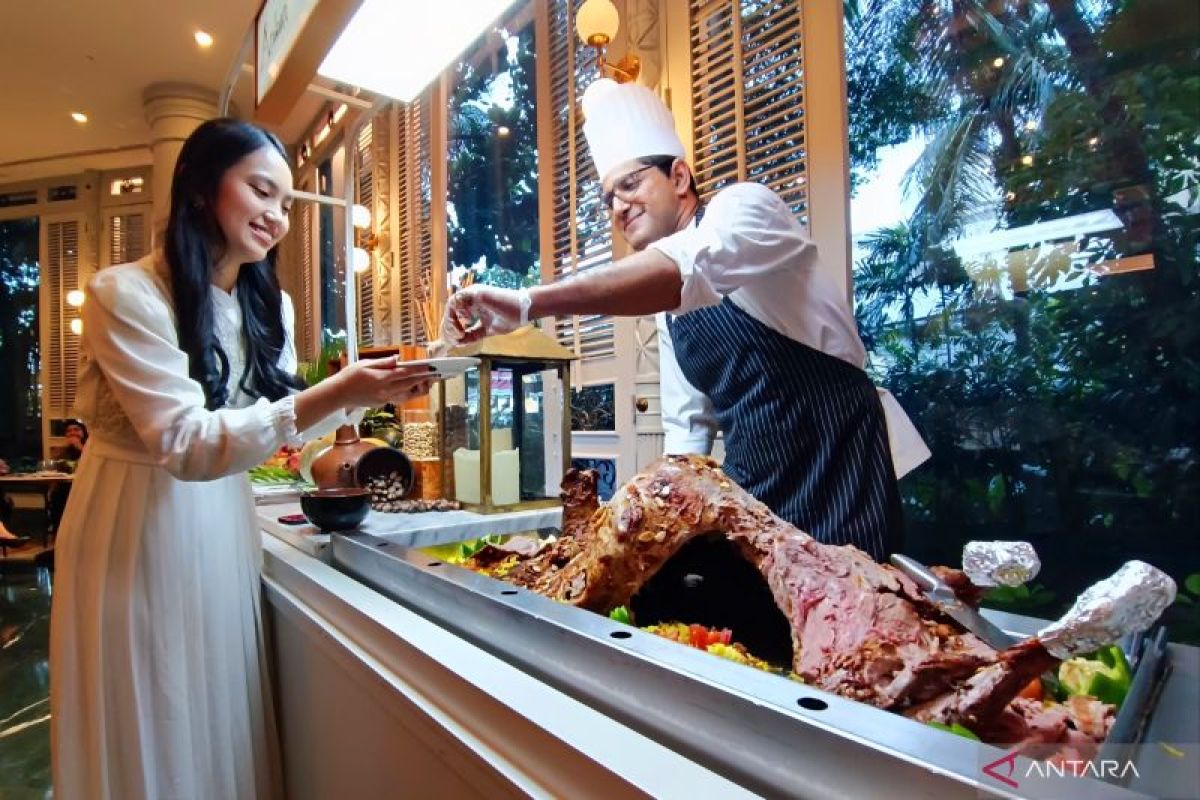Hotel di Surabaya datangkan Chef dari Oman selama Ramadhan 1445 H