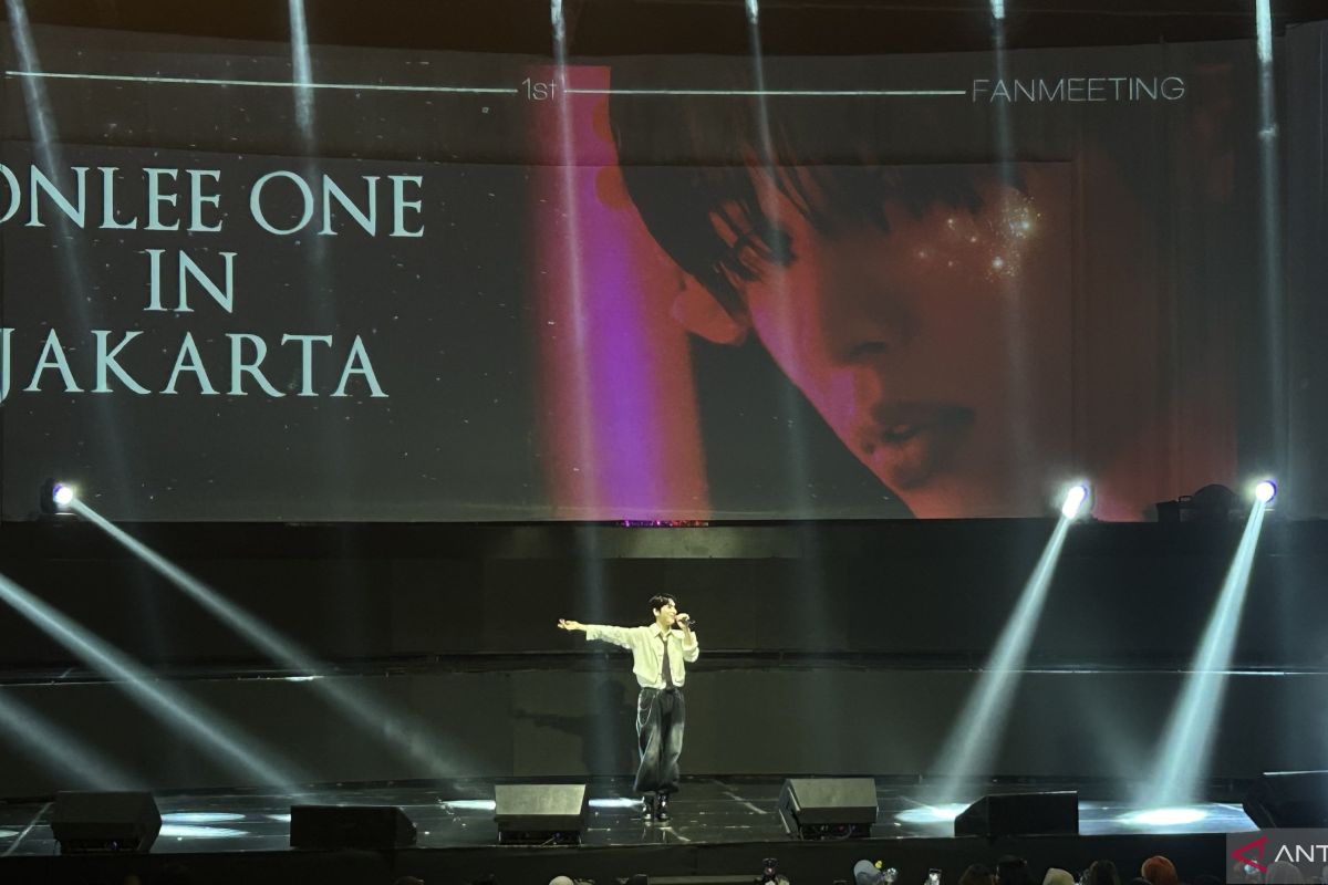 ONLEE mengungkapkan kerinduan kepada penggemar di Jakarta