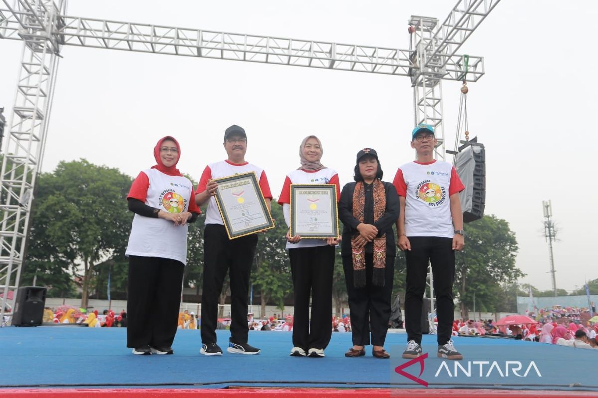 Tarian di Pasuruan cetak rekor MURI