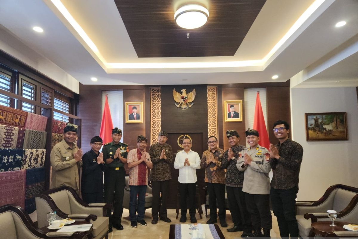 PHDI dan Panitia Perayaan Nyepi Nasional audiensi dengan Mensesneg