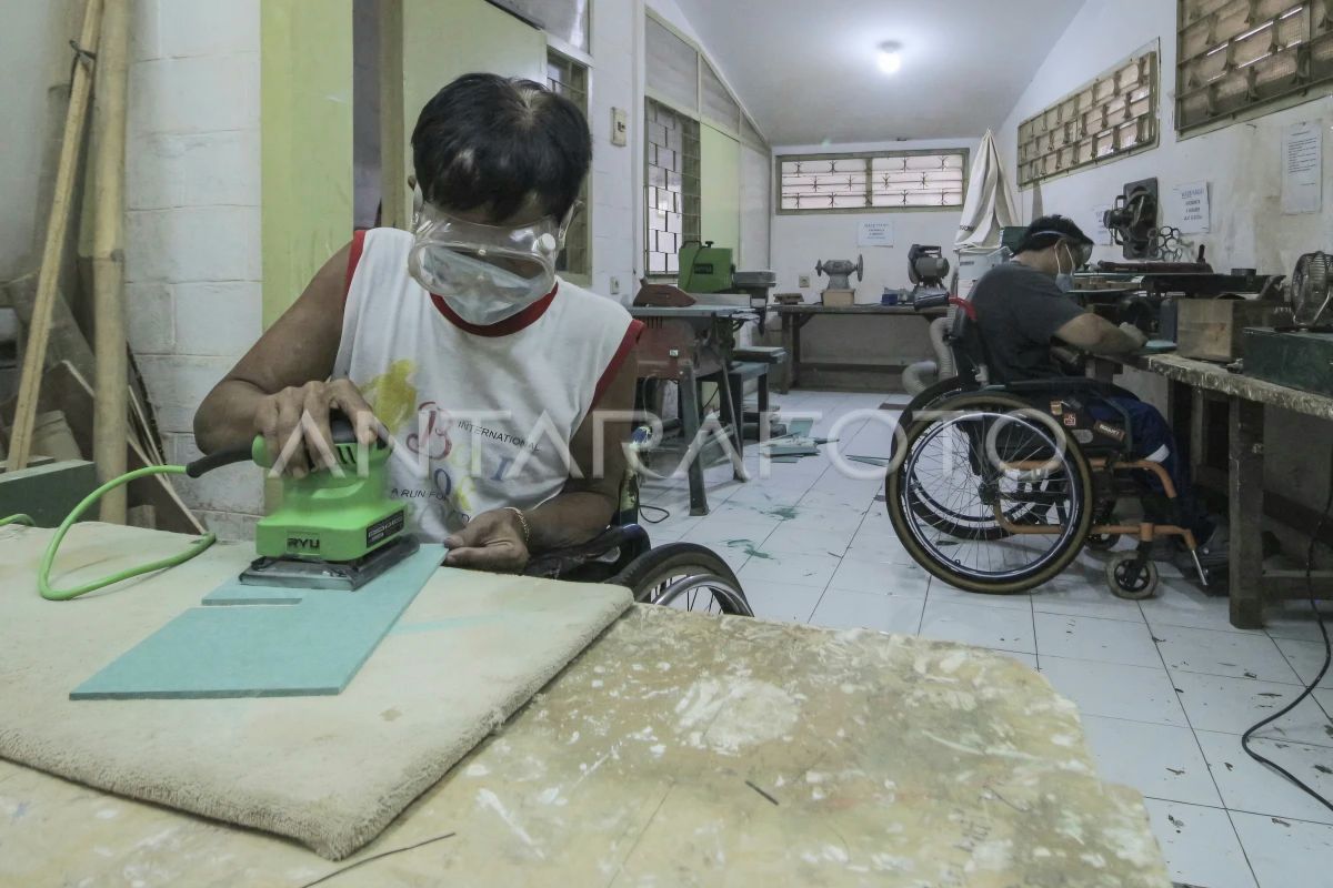 Negative stigma heightens discrimination against disabled workers: KND