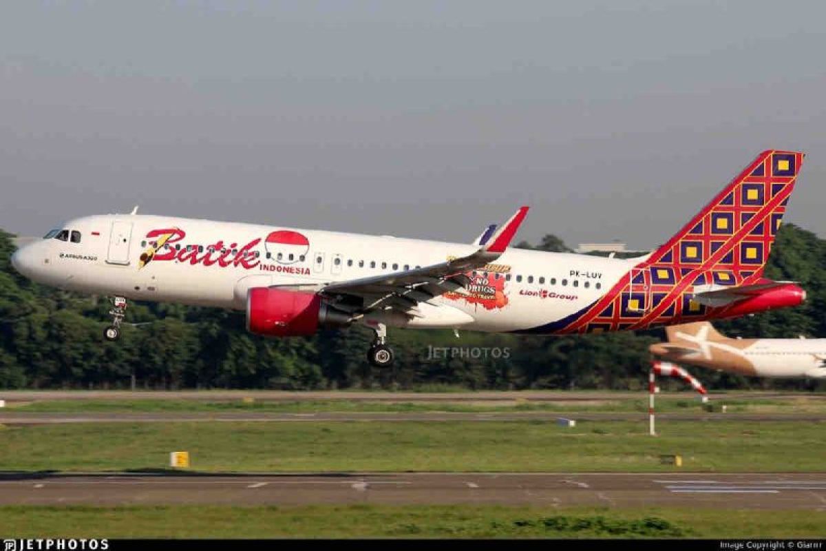 Pesawat Batik Air keluar jalur akibat pilot sempat tertidur selama 28 menit