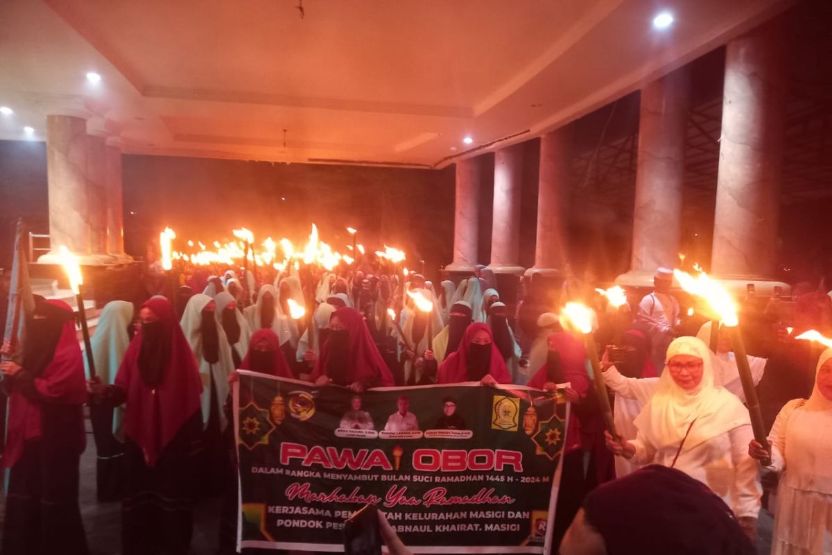 Pawai obor bentuk kegembiraan warga sambut Ramadhan