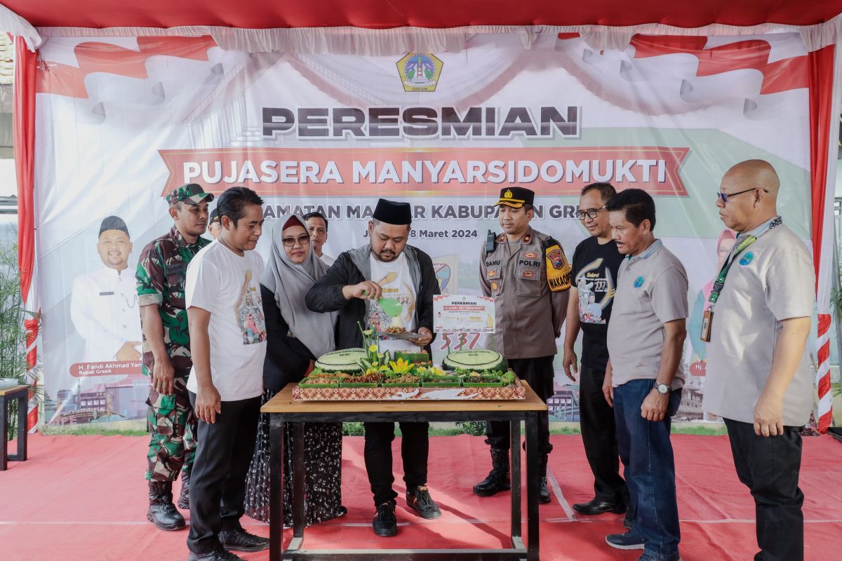 Pacu ekonomi, Bupati Gresik resmikan Pujasera Manyar Sidomukti