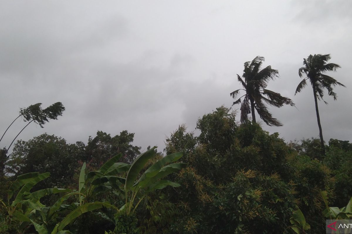 BBMKG Bali keluarkan peringatan dini hujan lebat-petir saat Nyepi