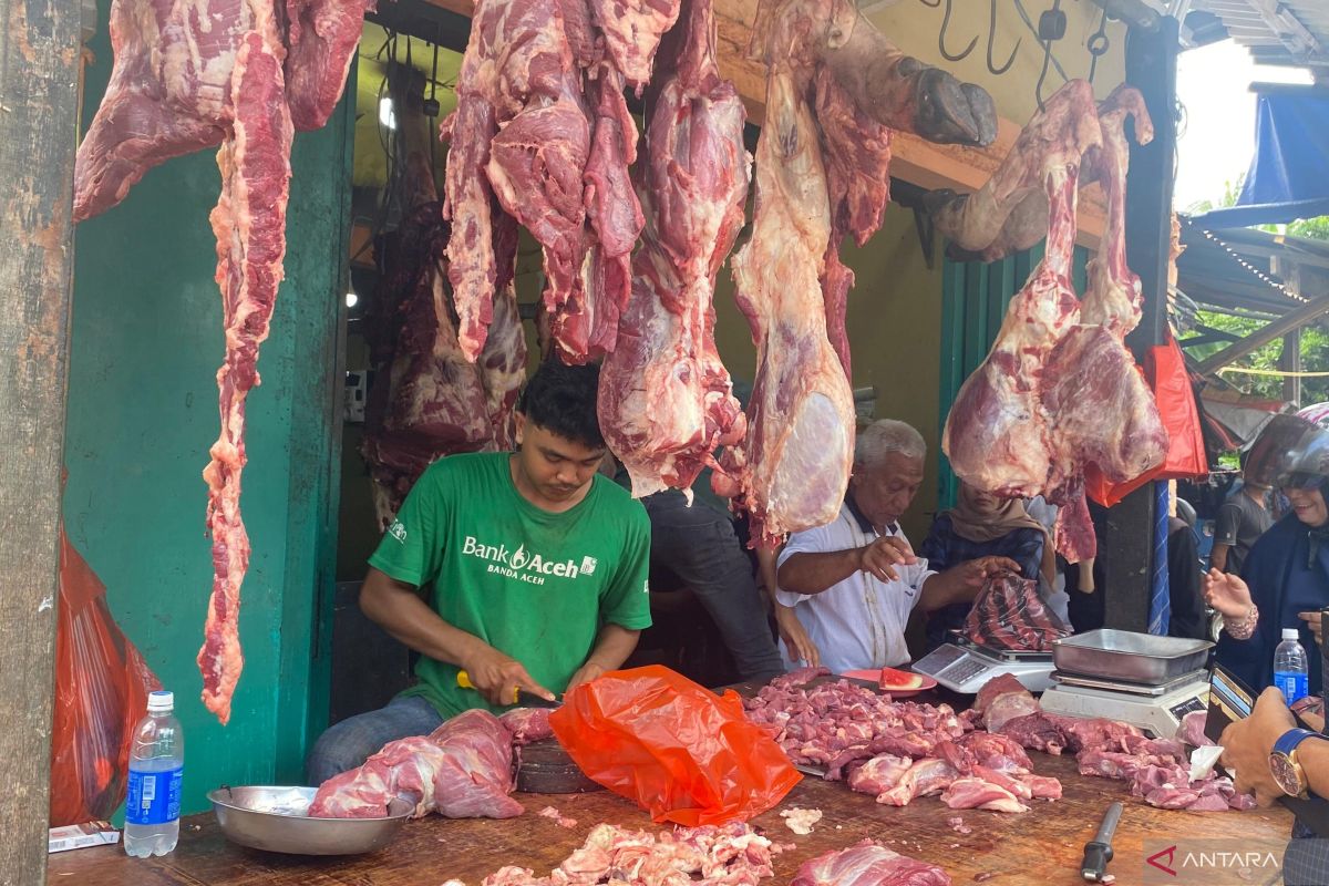 Ramai diserbu pembeli, begini suasana Meugang jelang Ramadan di Banda Aceh