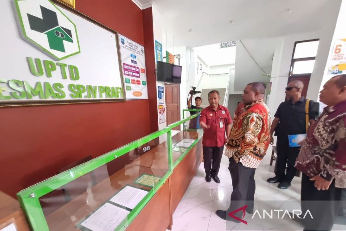 Setiap Puskesmas di Manokwari diupayakan miliki ambulans