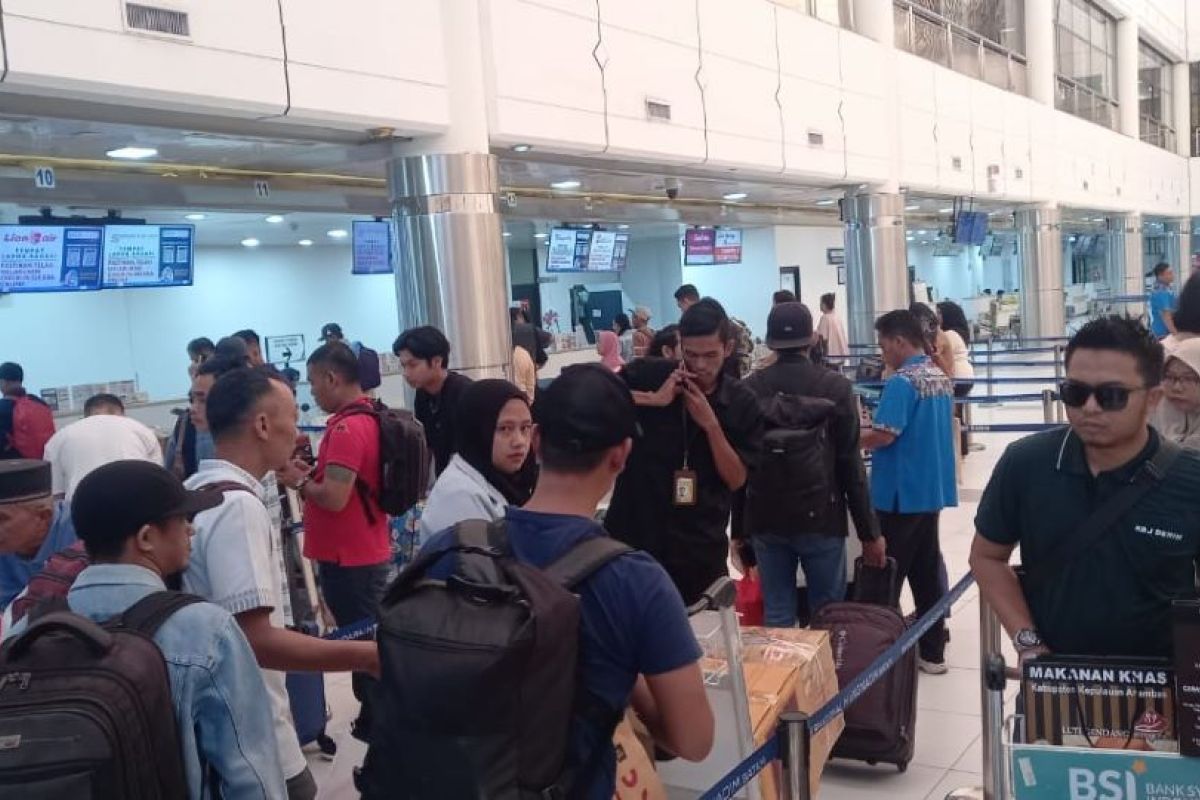 Jumlah penumpang Bandara SSK II Pekanbaru meningkat saat libur Nyepi