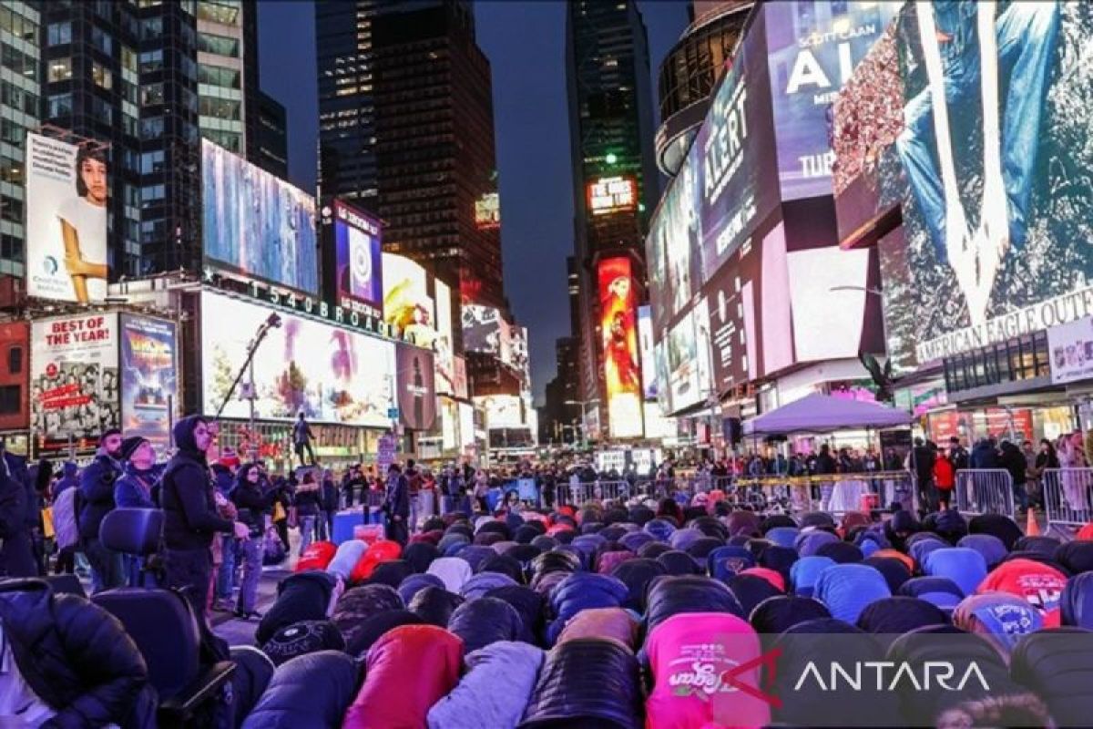 Muslim di New York sambut bulan suci Ramadan, panjatkan doa untuk Gaza