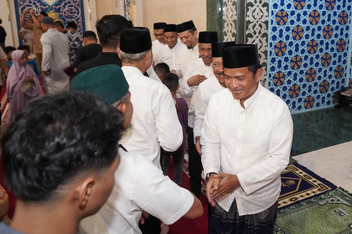 Pj Gubernur ajak warga  tingkatkan ketaqwaan di Bulan Ramadhan