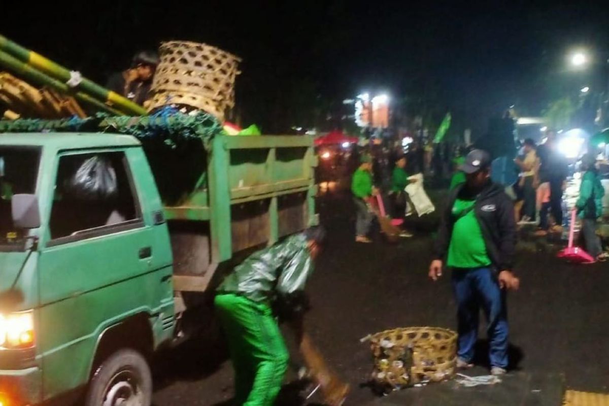 DLHK Denpasar turunkan 1.000 personel atasi lonjakan volume sampah